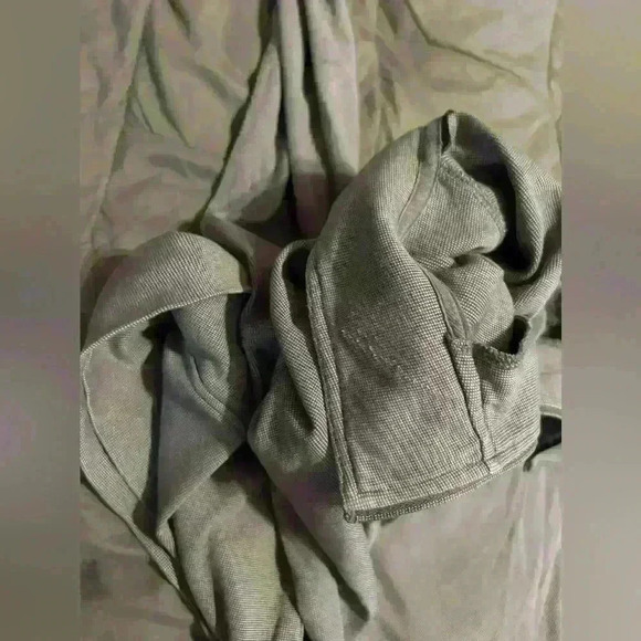 Calvin  Klein men’s 2XL grey 3/4 zip pullover - Picture 7 of 7